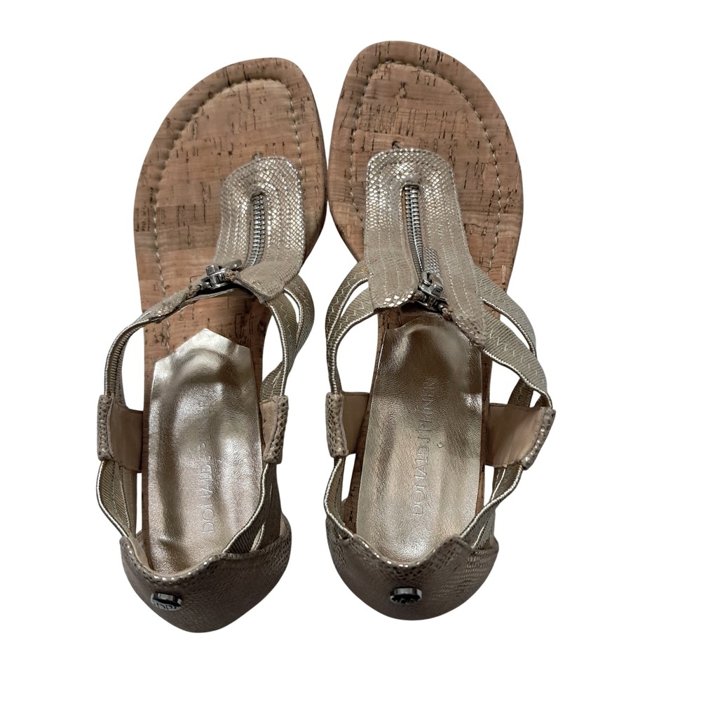 Donald J Pliner Sandals Women 9M Gold Dori Wedge Thong Zip Metallic Leather Boho